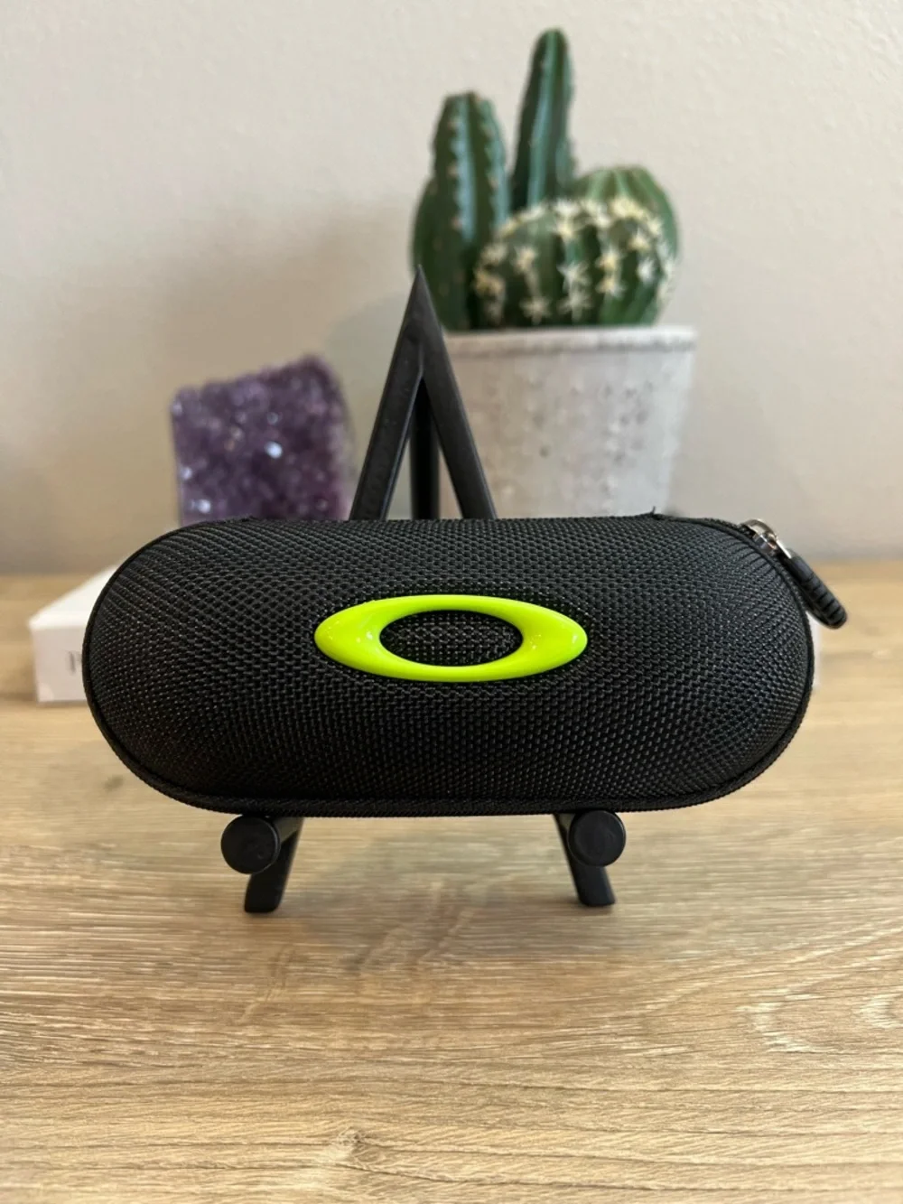 Oakley Kids Sunglasses Case Black Hard Shell Zip Green Logo Small